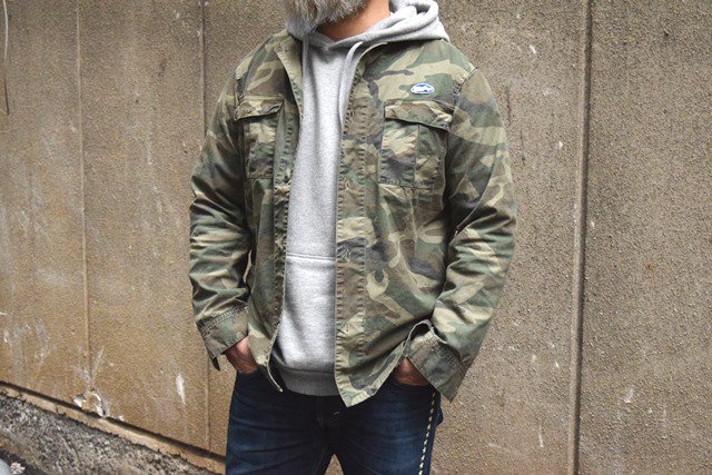 CALDO_CUORE's tweet photo. 本日はM エムから stretch rip-stop army baseball shirts が入荷しました！
詳細はこちら：https://t.co/3loQ6tj05I
#M #エム
#ベースボールシャツ
#cuore #クオーレ
#cuorenews #クオーレニュース https://t.co/UMhA33Gwyi