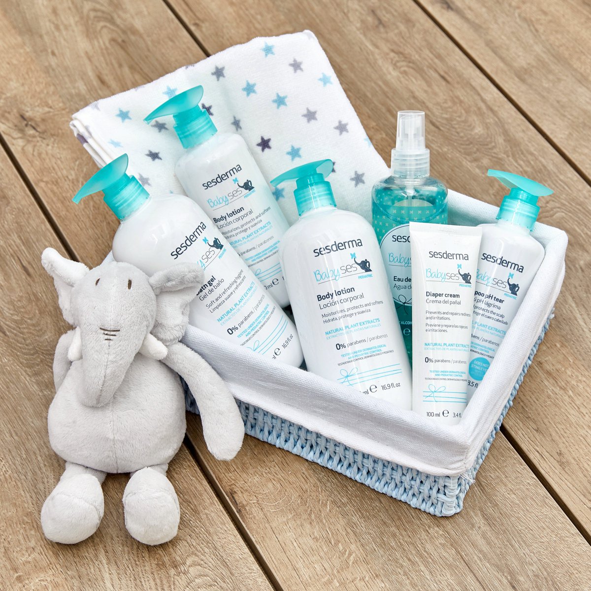 sesderma's tweet photo. Descubre momentos únicos mimando la #piel de tu bebé con #Babyses. Testada bajo control pediátrico y dermatológico https://t.co/10S5hUfVrI https://t.co/S6Cd4J6ZHY