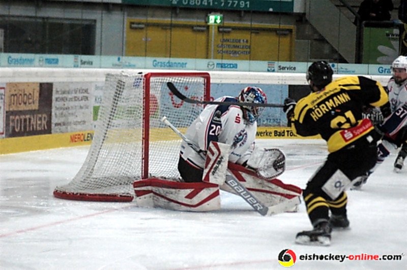 eishockeyonline's tweet photo. Oberliga - @toelzerloewen mit einem 6:0 Sieg gegen Weiden #Eishockey #Oberliga #Toelz #Weiden #Löwen #Blue_Devils
https://t.co/0izBy312ml https://t.co/fUdNsSfmnL