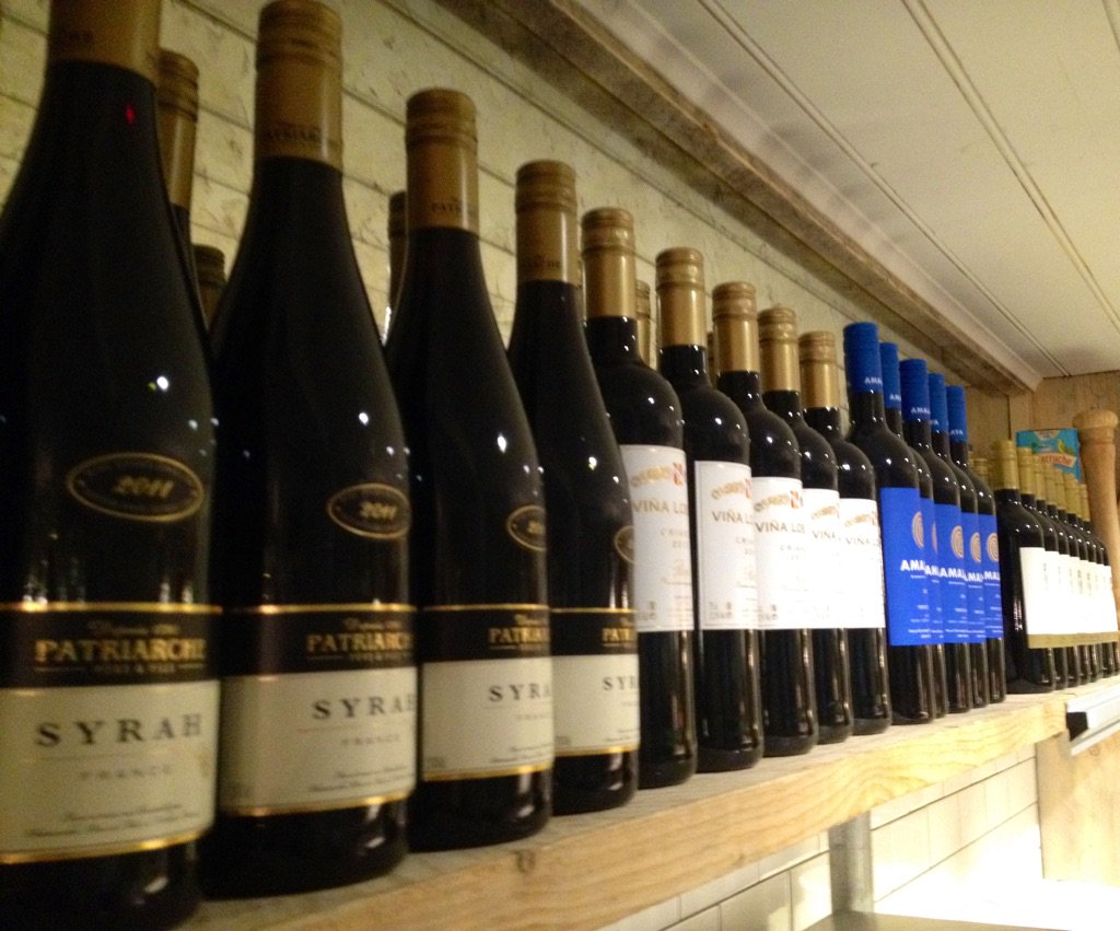 The ShakespearePub tweet media