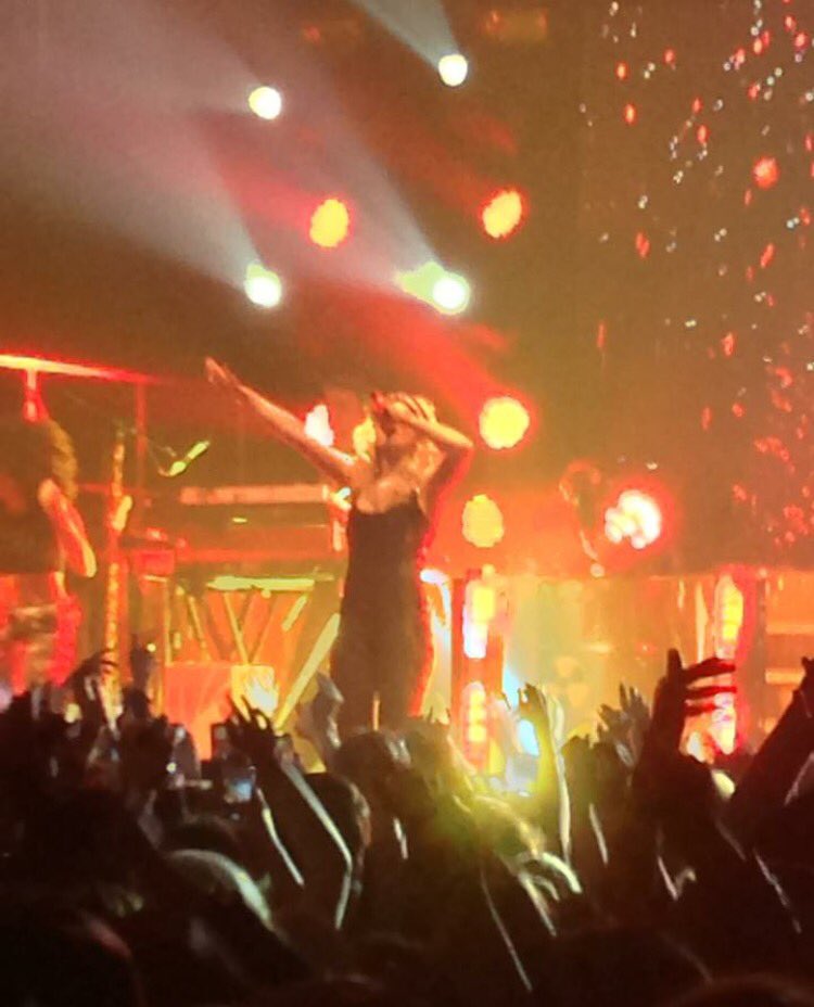 itsnotjustdavid's tweet photo. 4 years since I went to see @RitaOra 😍 she was incredible ❤ #RadioactiveTour #Ritabots 🙌🏻 https://t.co/ULse0Huwgp