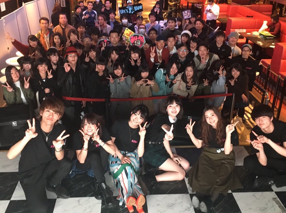 傷だらけの悪魔