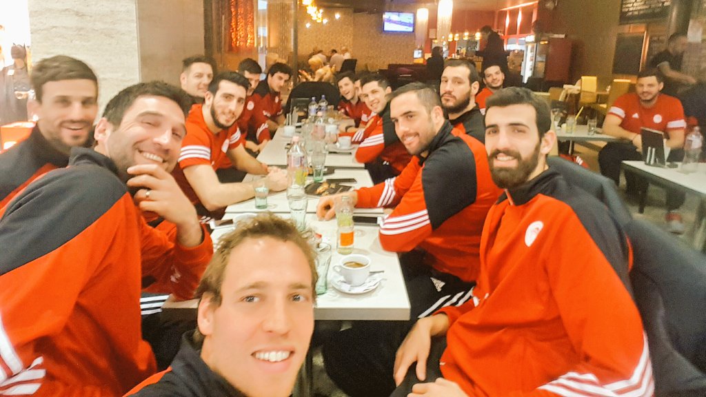 AlbertEspanol's tweet photo. Today at 18:00 Champions League:
OSC Budapest- Olympiacos SFP
live at https://t.co/2eBWWUYzKd

#osfp #Olympiacos #Olympiakos #waterpolo https://t.co/KGmYf5HU42