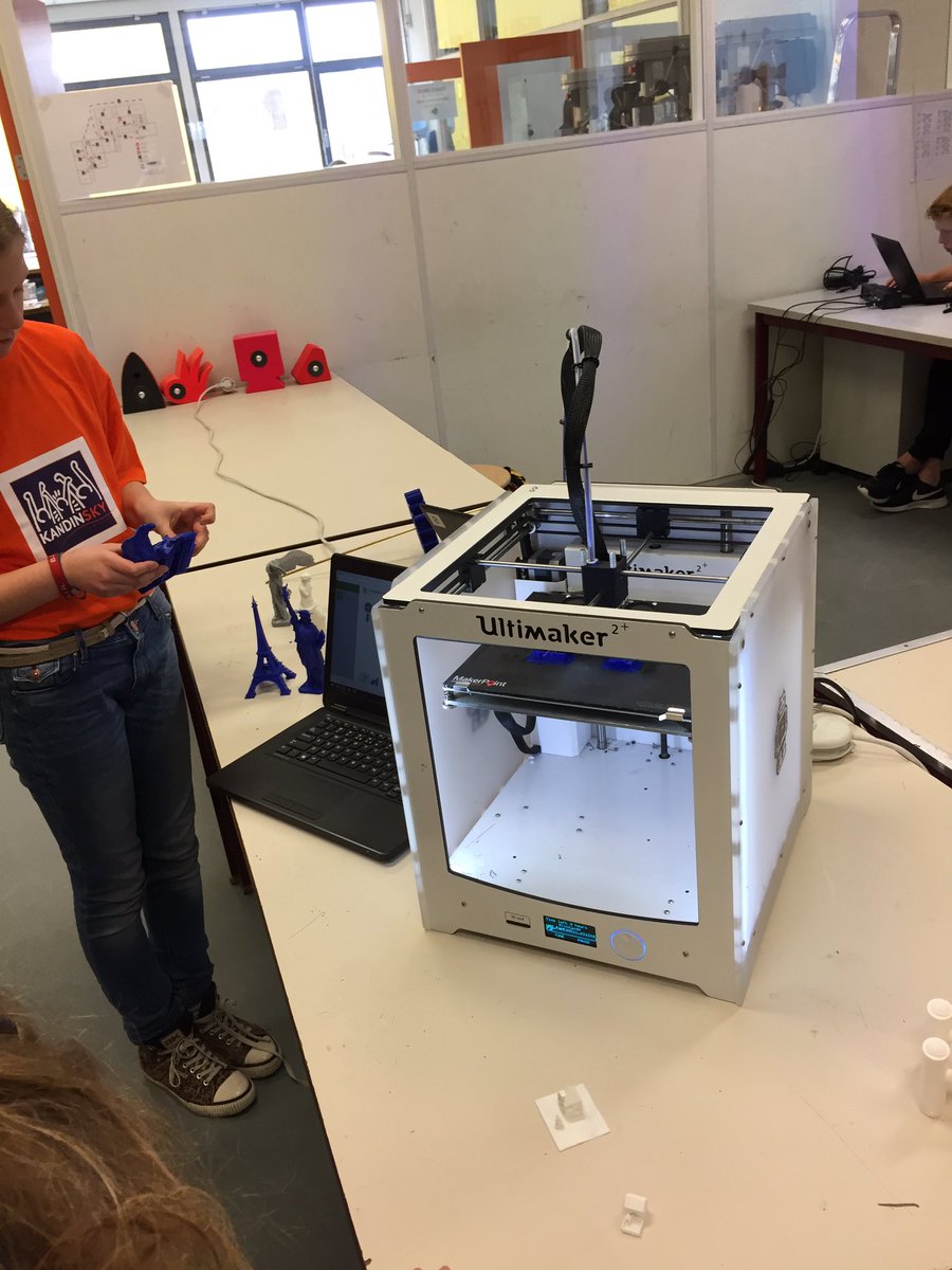 Rondstruinen op middelbare scholen in #nijmegen. <a href="/NSG_Nijmegen/">NSG Groenewoud</a> al bezocht nu <a href="/hetkandinsky/">Kandinsky College</a>