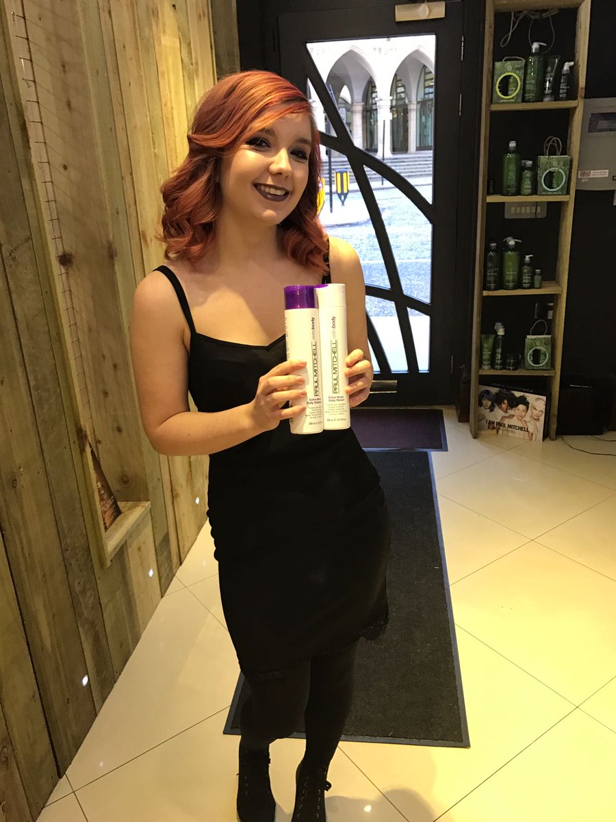 OutcastHair's tweet photo. Our future professional Sam @_NoodleQueen_  ❤️’s Extra Body daily shampoo + rinse to keep her hair looking full all day long #Paulmitchell https://t.co/ESTq7YRU6o