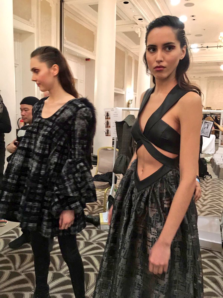 StyleSiobhan's tweet photo. #throwback to #LFW yesterday. Backstage @FYODOR_GOLAN &amp; @PaulCostelloeUK @LCSToday styling teams👏🏻👏🏻👏🏻 #FashionWeek #AW17 #fashion #lfw2017 https://t.co/W12BE0sv9W