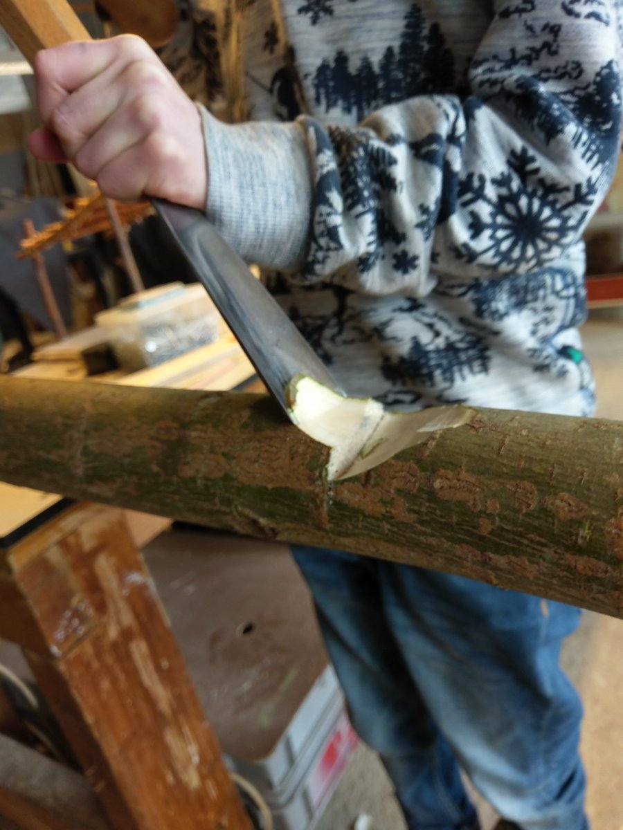 WALHALLAb_NL's tweet photo. Nee, de #MokuzaiKids (6&amp;8) doen dit niet met een #3Dprinter. Ohja, voor dit soort gevaarlijk gedoe kregen we #Korczakprijs;) #engedingen https://t.co/C3VeiCJimQ