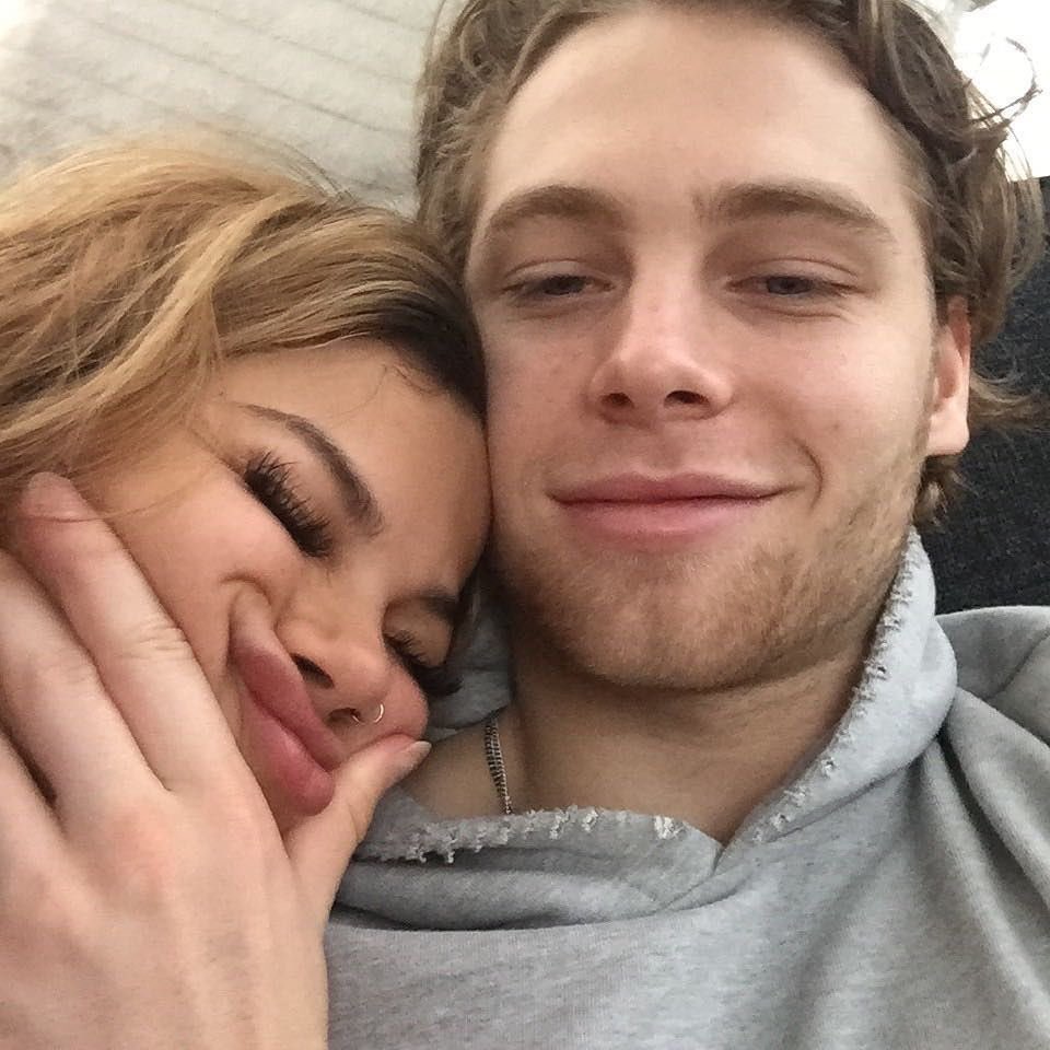 lrhftfeels's tweet image. SUPER HAPPY LUKE IS OPEN ABOUT HIS RELATIONSHIP NOW 💗