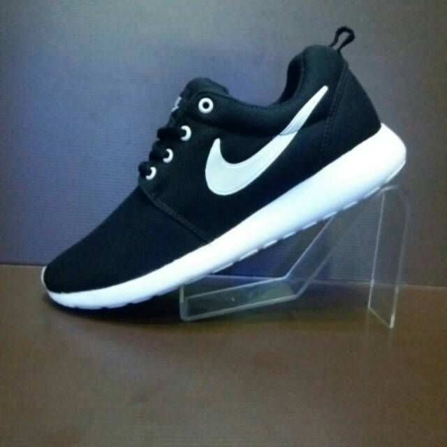 GroothStore tweet picture