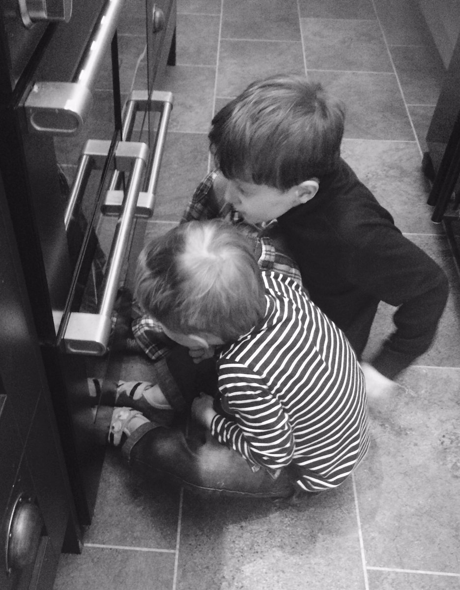 recipetrees's tweet photo. Waiting for buns https://t.co/A8u5ZVGbC5