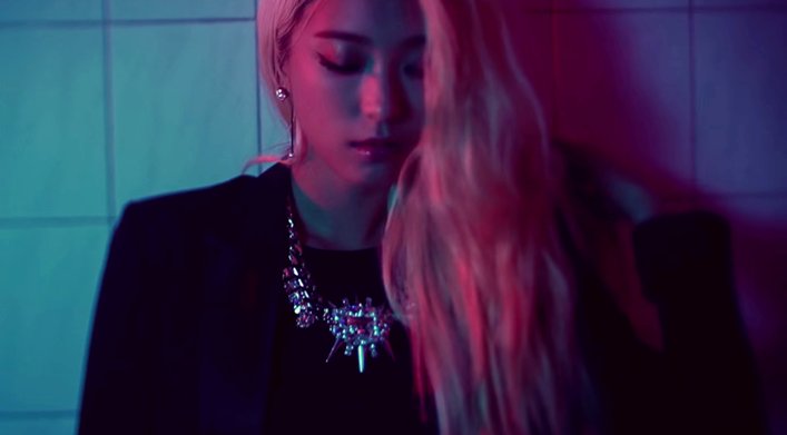 dailyborapics's tweet photo. Bora in "Wet" MV 🔥 https://t.co/j8YlfKHJnQ