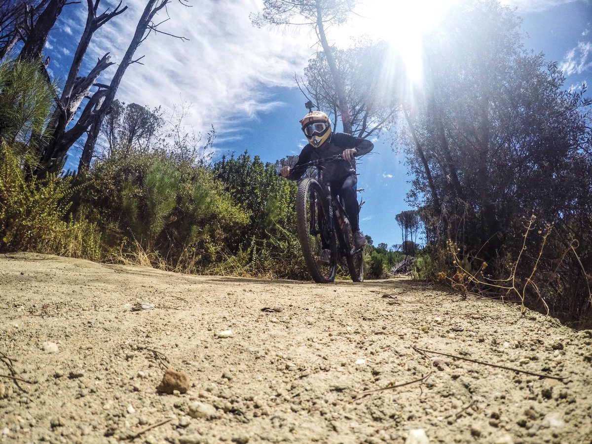 dewet28's tweet photo. Be a Hero #gopro #GoWorx https://t.co/CrW3oDAyar