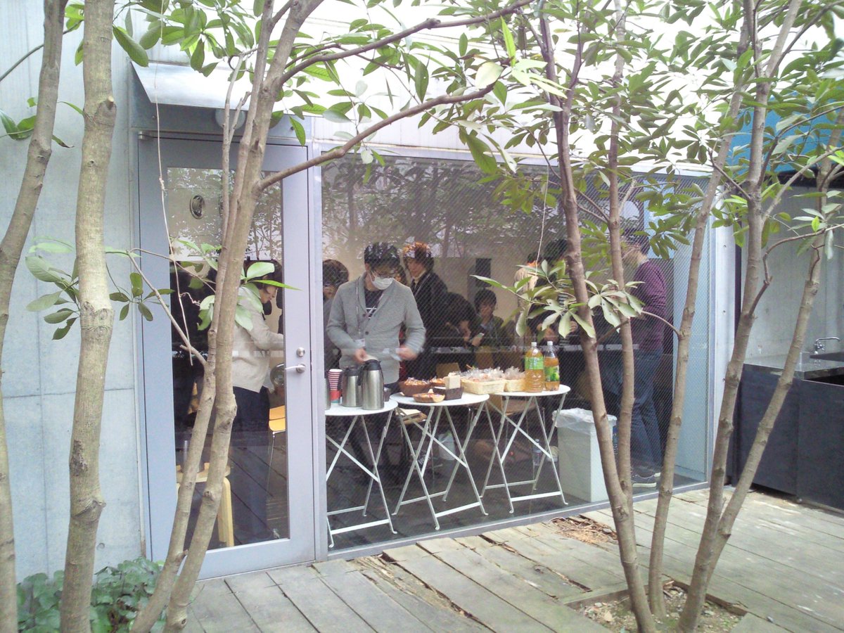 leeswijzer's tweet photo. #WIAD17 #WIADTokyo 恵比寿での証拠写真をアップしておこう.会場の〈amu〉は奥まったいい場所だった. https://t.co/I1LyJWeDyZ