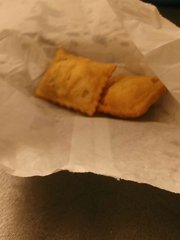Aurore_Ariston's tweet photo. Quand tu travailles à côté du marché le samedi... #Tourtons 😍 https://t.co/XwmmnsepMY