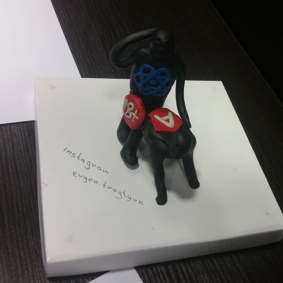 aaleshka84's tweet image. Some art job from #rsconf2017 ... seems like people are really inspired by latests JS technologies :) 🔞 #hollywar #reactvsangular