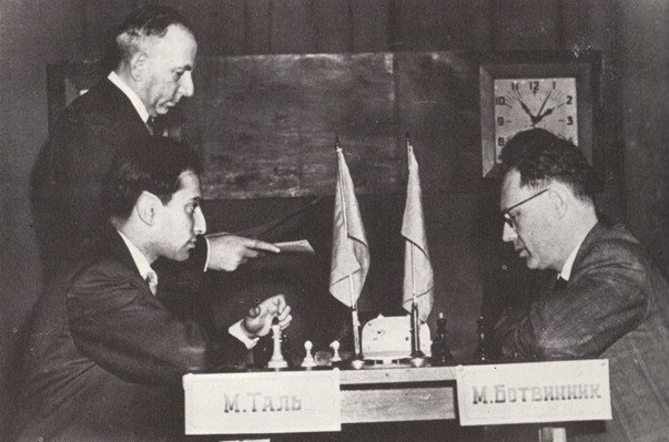 Magician's Magic: D Rovner vs Mikhail Tal: 1955 