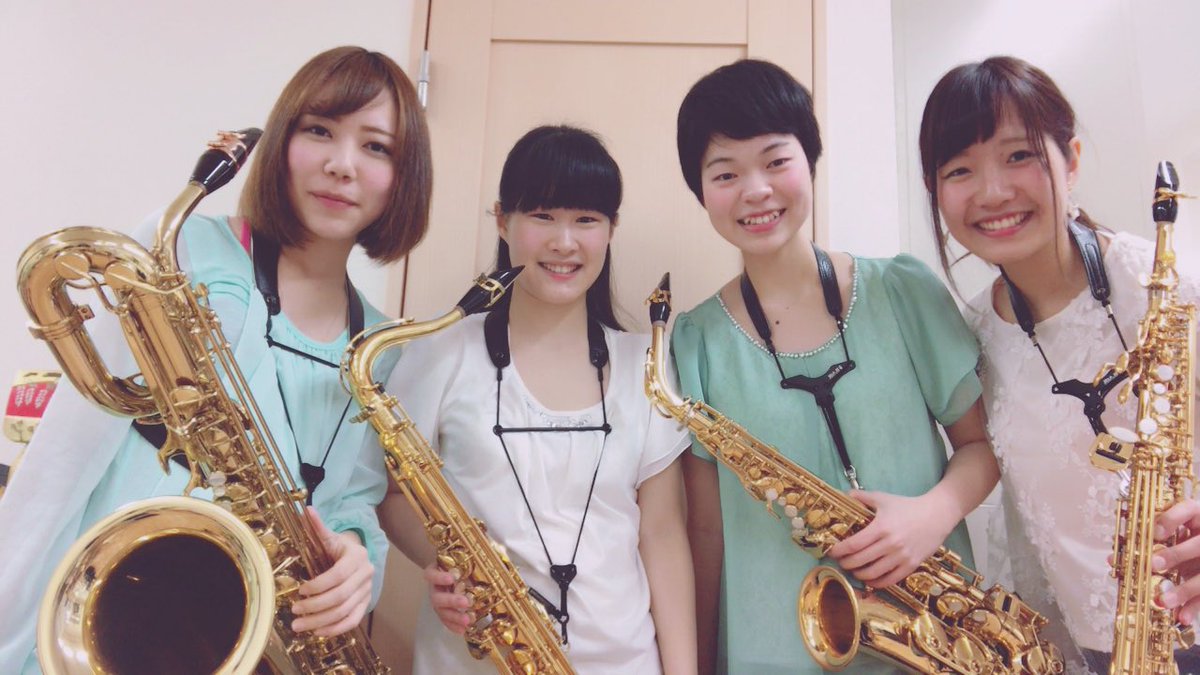 BREMEN_SAX4's tweet photo. 今日は デイサービスにて
演奏させていただきました！
利用者��方々も一緒に歌ってくださったりと楽しい本番でした⭐︎
春休みもどんどん演奏活動がんばります！！🎷💕 https://t.co/xjmFGOIsg2