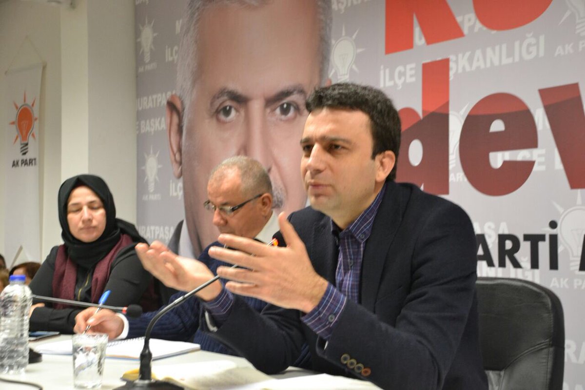 Muratpaşa ilçe teskilatında bilgilendirme toplantısı:  Cumhurbaşkanlığı sistemine niye #Evet diyoruz,neye #Evet diyoruz anlattık,dinledik...