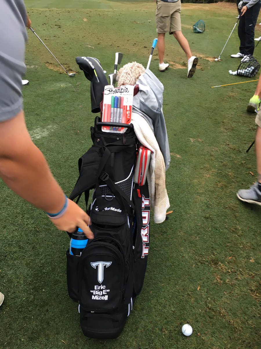 TroyTrojansMG's tweet photo. @twitchyjarebear will carry the #BiGEBag at the Gator hoping for many Birdies and Eagles!!! #TroyGolf #OneTROY @TroyAthletics https://t.co/WhN7VVdyNL