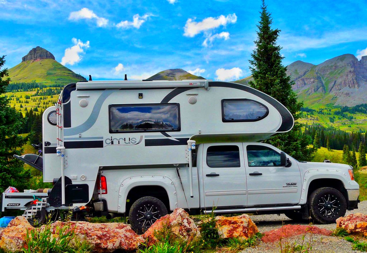 nucamprv's tweet photo. Don’t think you can live tiny? Check out our #Cirrus #TruckCamper. I bet I can convince you otherwise 😉 #TinyLiving #ItsNotThatSmall https://t.co/t4BQUNZlOm