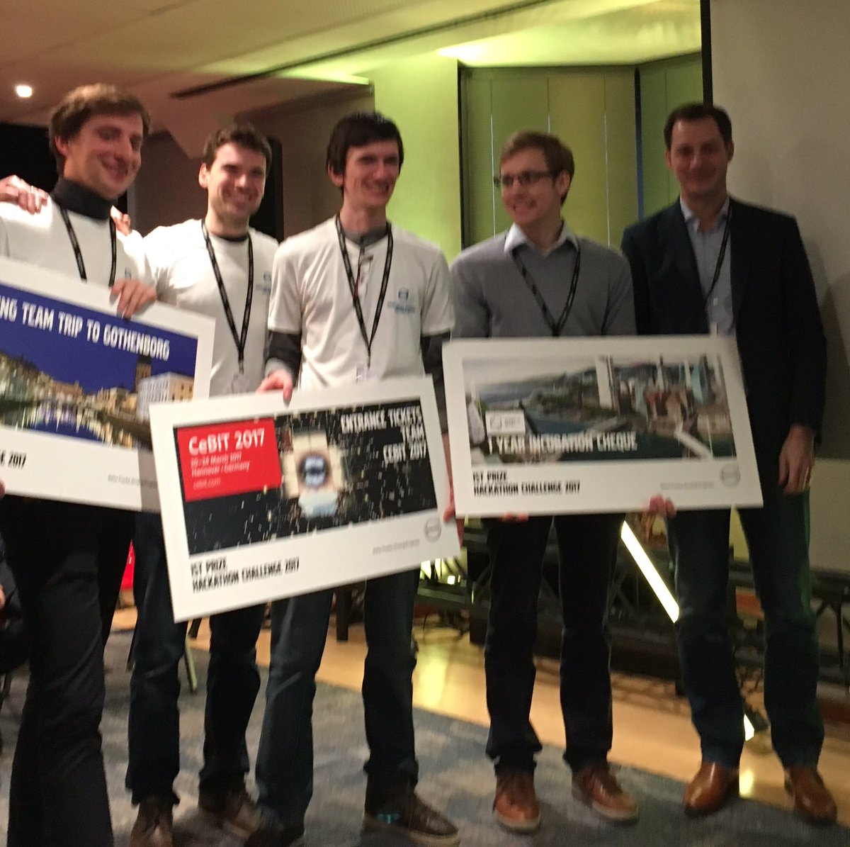 VolvoGroupBE's tweet photo. Alexander De Croo hands over the price to the winning team RouVolvo during the #VolvoTrucksHackathon @alexanderdecroo https://t.co/LC18uiovPZ