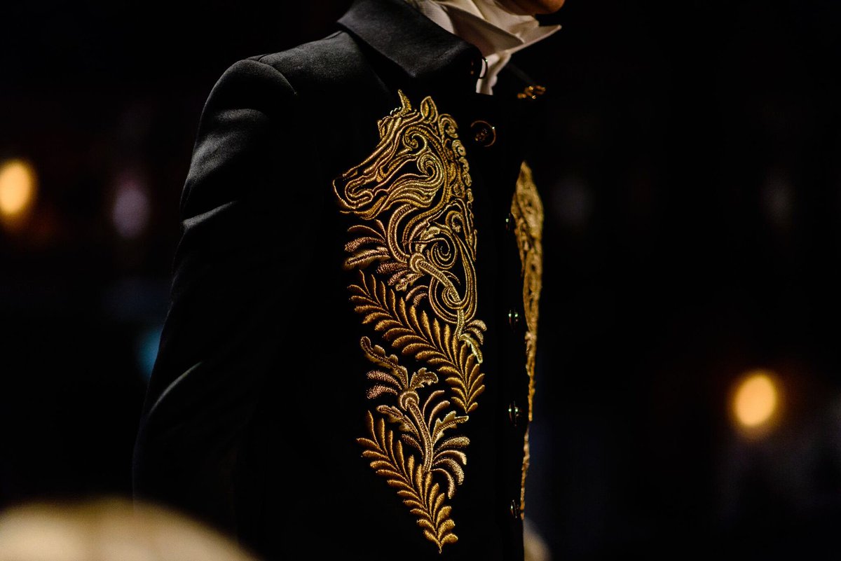 Beautiful Details at <a href="/joshuakanebespk/">Joshua Kane</a> AW17 (Photos Via <a href="/MisterBens0n/">Mr Benson</a> )🎌
