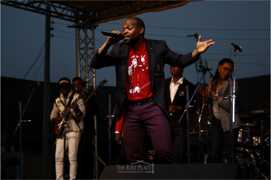 RestPlaceChurch's tweet photo. ♫♬ Let your name be praised
Let your name be praised
Let your name be praised
Let your name be praised ♫♬ 
#JEANS2017 https://t.co/HmV7zmDpIU