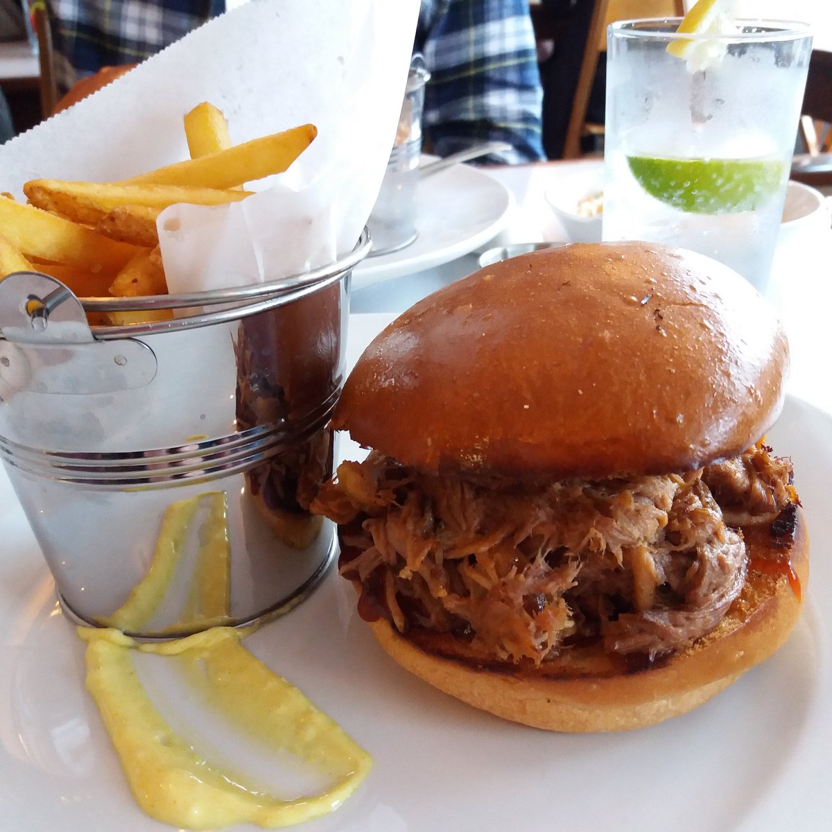 carriem984's tweet photo. Weekend lunch date with my gorgeous hubby. ❤ #12tables #12tablescork #localgem #eatingout #loveireland #lovewhereyoulive #marriedlife https://t.co/S8QR0H8XSI