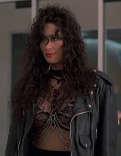 Happy birthday to the great julie strain ! 