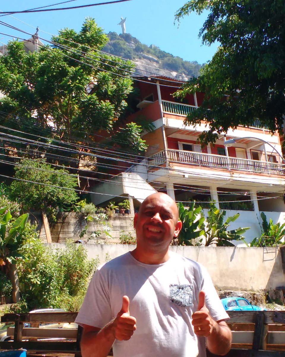 sauloemerickdj's tweet photo. Rioooooooooo Cheguei @sauloemerickdj #opovoestaamando #bigodeserrano https://t.co/zg58AcTK2E