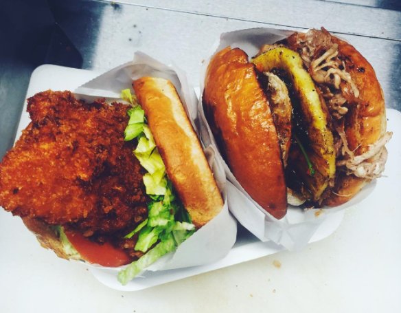 NEW POST! #Notts, we're getting out own street food market! Feat <a href="/PeteHewittUK/">PeteHewittUK</a> &amp; <a href="/nottsstreetfood/">Nottingham Street Food Club</a> buff.ly/2l6L595 <a href="/nottm_events/">What's On Nottingham</a> 🍔