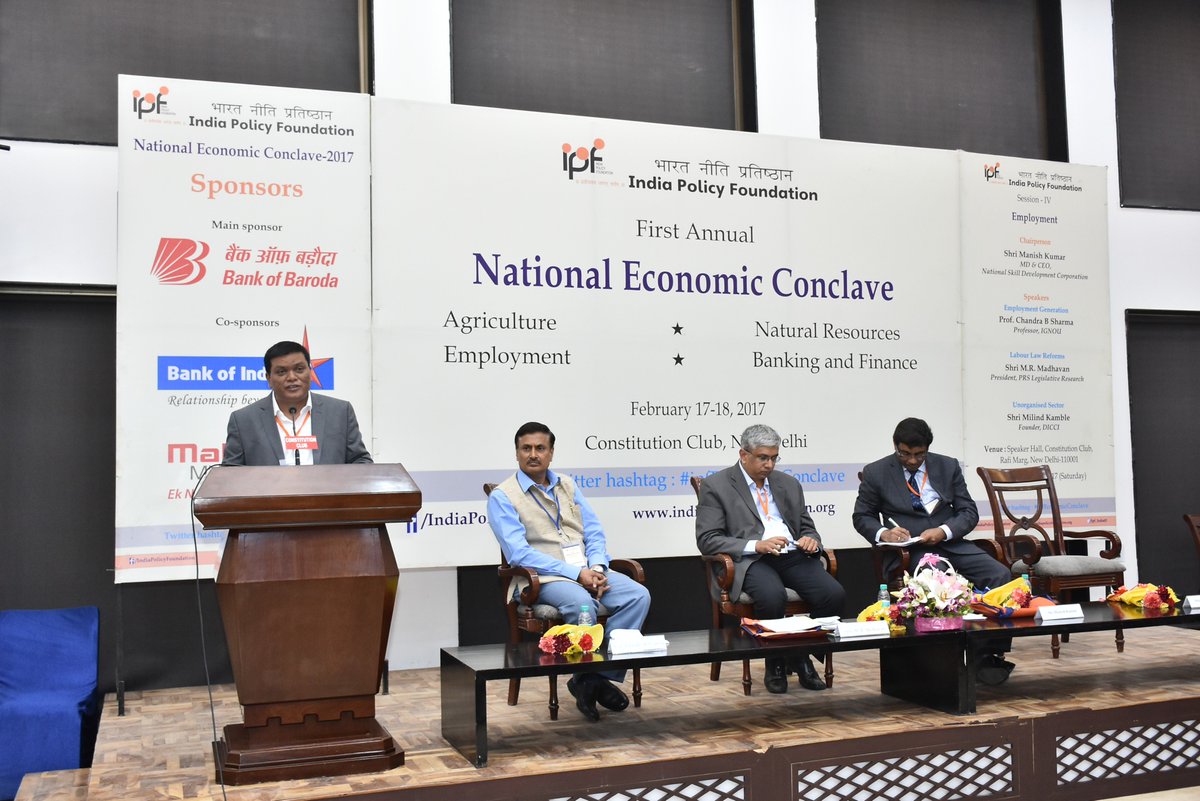 ipf_org_in's tweet photo. @DicciMilind67 speaking at #ipfEconomicConclave on #Employment #unorganizedsectororganizedby @Ipf_India01,our thanksconvenor @gopalkagarwal https://t.co/0STMWnovAo