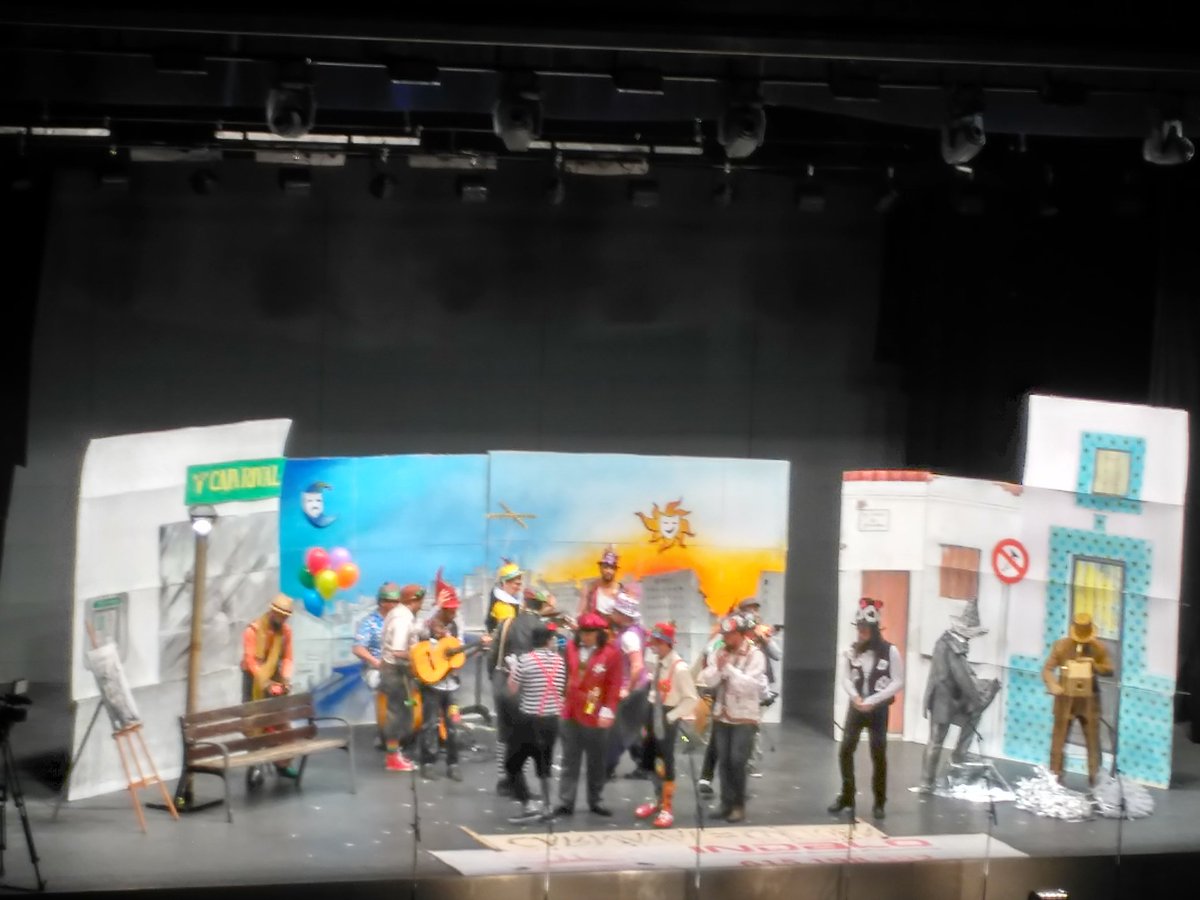 El Guardián de la calle llega por Febrero, con artistas callejeros! <a href="/CarnavalenCOPE/">Carnaval en COPE</a>  <a href="/_CarnavalMerida/">Carnaval Romano de Mérida</a>  #SemifinalRomano4 #CarnavalRomano17