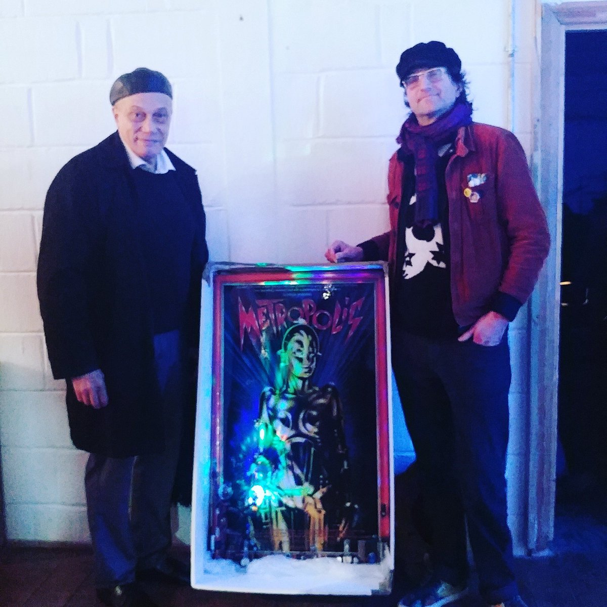 jamesemarks's tweet photo. Mixed Up Reality! Kinetica 10th Anniversary #TheThinVeil #PsychFi @kineticamuseum @DoubleMeVR @kimatica_studio @LPoolPsychFest @SEDart4 #art https://t.co/gyVhlMeBAV