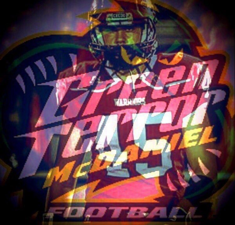 TylerV_davis's tweet photo. Officially committed to McDaniels College where I will continue my football career and education https://t.co/XgiWSUiYYp
