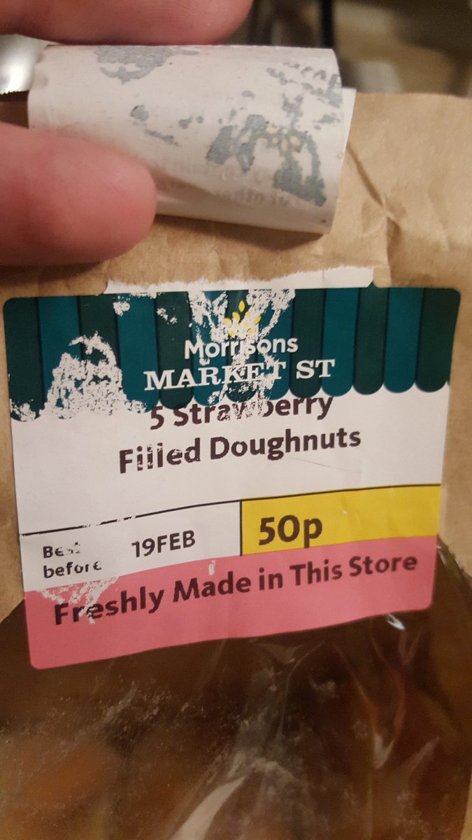 SamChampness's tweet image. nothing worse thn getting custard donuts when u thought they were jam, what's going on @Morrisons? #wholikescustard?