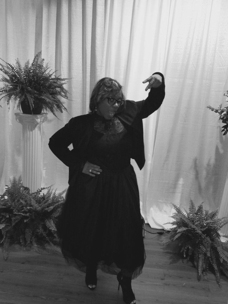 DrAmaraLynn's tweet photo. Last night's fun #DebBall #Hsv 💃🏾 https://t.co/GXqlB15lWj