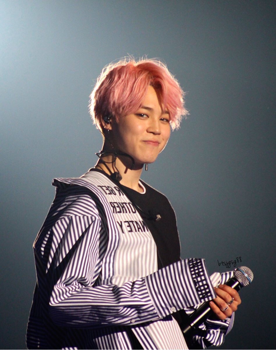 omarsjimin's tweet photo. park jimin is the most beautiful person i've ever seen https://t.co/UP9ePWnAGL