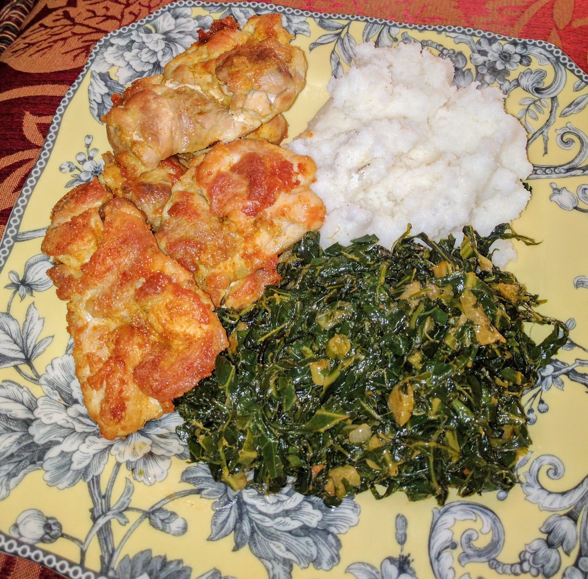 bill_malizia's tweet photo. Dinner:Fried Chicken Thighs, Sautéed Spinach &amp; Onions, with Ugali 👍#kenyancooking https://t.co/wY8mhBl5hT