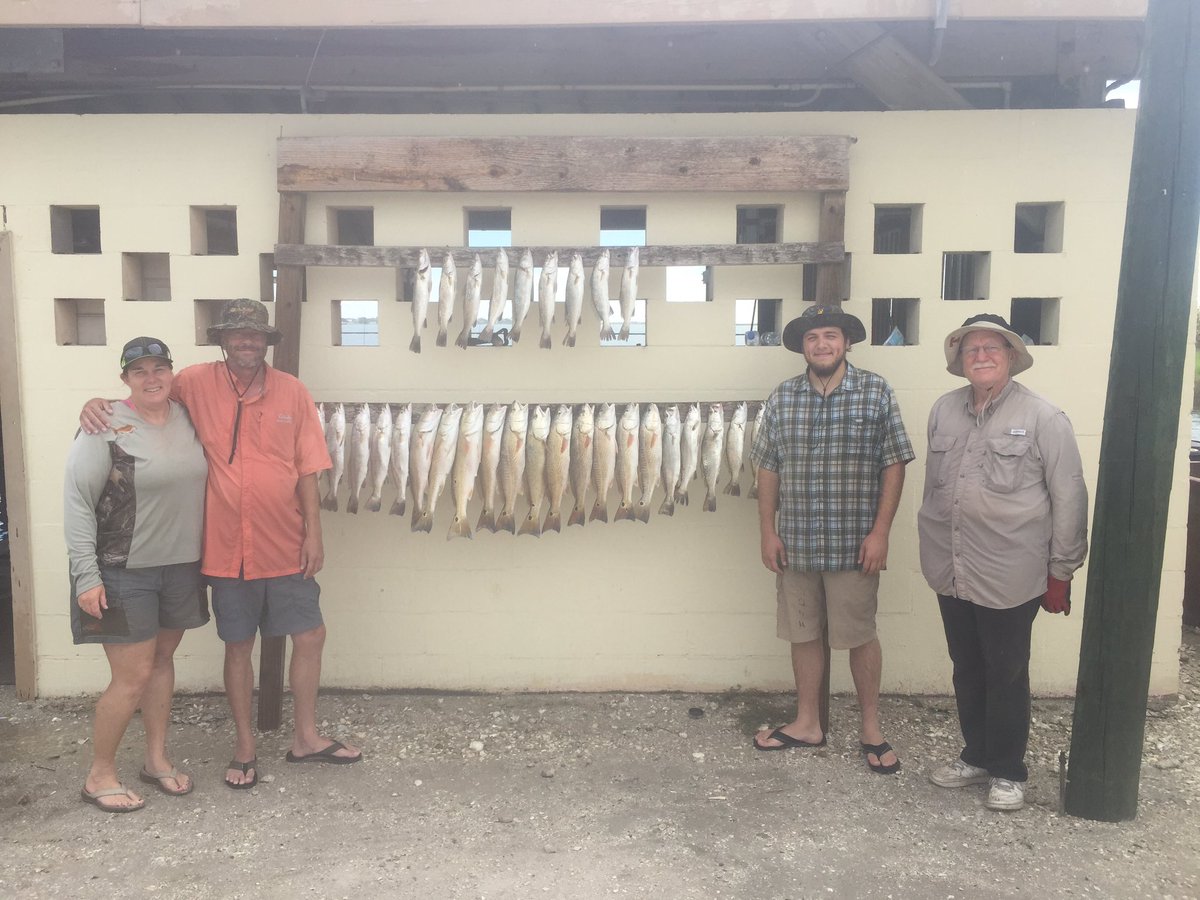 Whooper_Guide's tweet photo. #MyPlanetWouldHave more days to fish. https://t.co/BfMOnKmcMR #saltwaterfishing #redfishing #redtailrepublic #trout #flounder #fishing https://t.co/Cn8p47GfMK