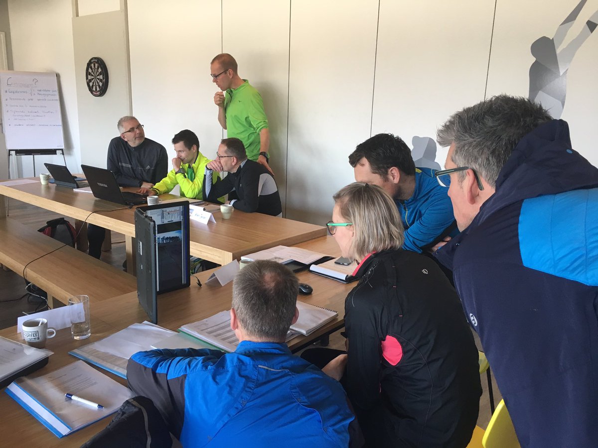 NTBopleidingen's tweet photo. Observeren en analyseren, essentieel voor een trainer! #TTN3 https://t.co/DC57jr4IHP