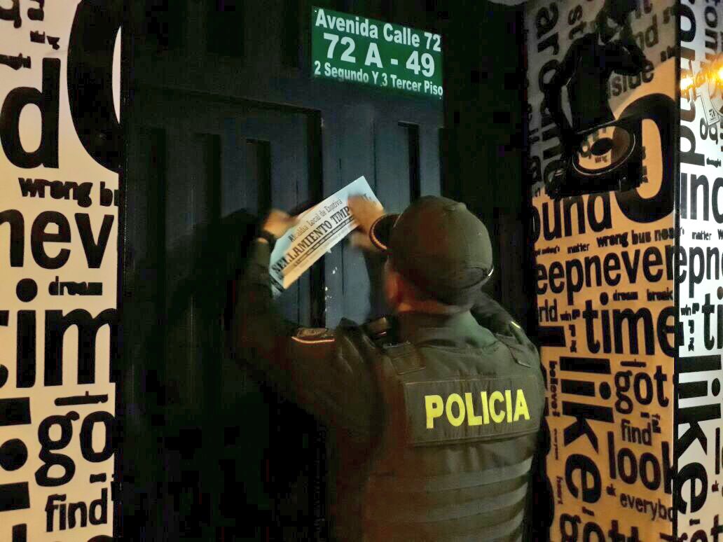 Engativalcaldia's tweet photo. @Engativalcaldia acompañó #OperativoControl a establecimientos nocturnos liderado por#GobernaciónCundinamarca @BomberosBogota @PoliciaBogota https://t.co/d579febQIP