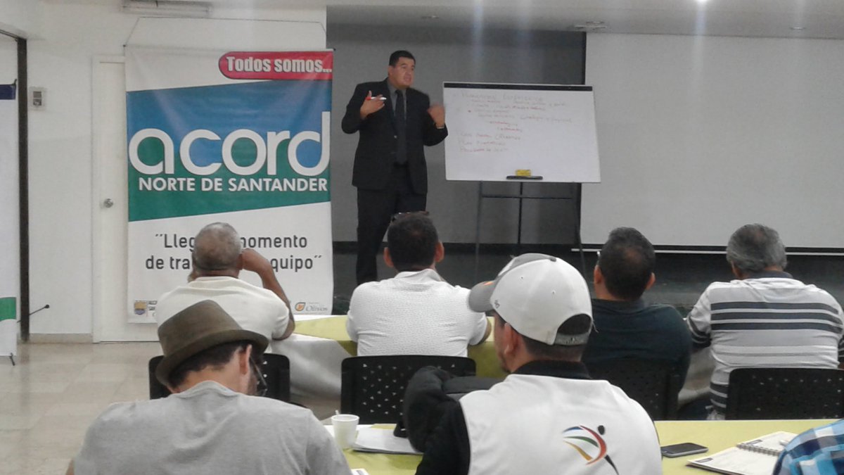 AcordNorte's tweet photo. Con aproximadamente 70 personas finaliza hoy el Seminario Derecho Deportivo como ultimo tema transferencia y derechos deportivos del jugador https://t.co/VV3bC0ucQ0
