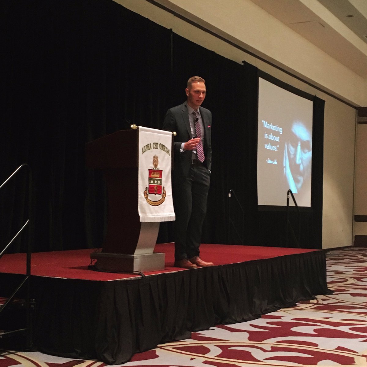 AlphaChiOmegaHQ's tweet photo. Thanks @phiredupmatt for kicking off our morning with a great session about strategy and intention in recruitment! #AXO #AXORT17 https://t.co/hkSlbB32lb
