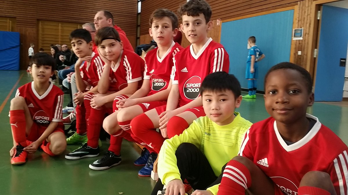 FcfJugend's tweet photo. An der Seitenlinie beim#Schussencup des #SVKehlen  in #Meckenbeuren https://t.co/mtABBUT5XK