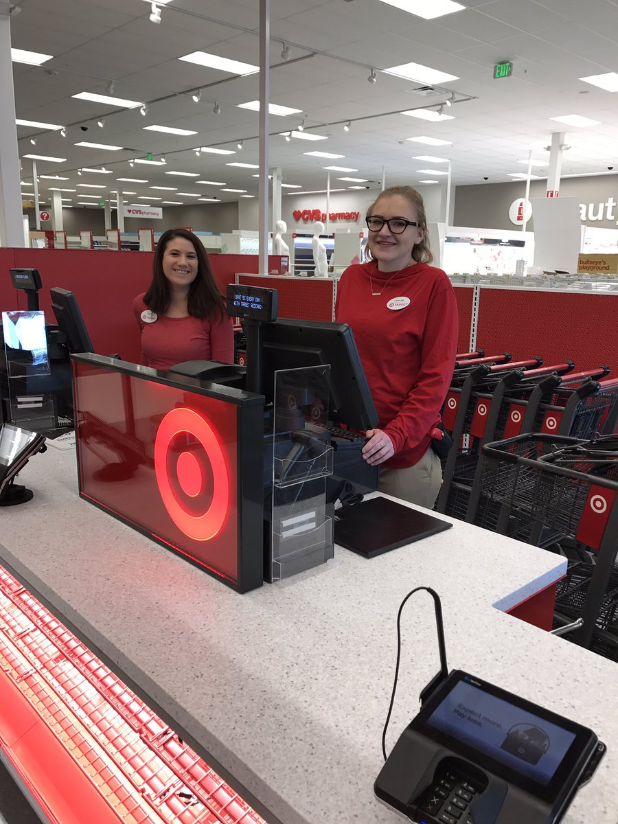 We might not be opened! But we can still train on what a friendly and easy experience is for our guest! #FOS #3247