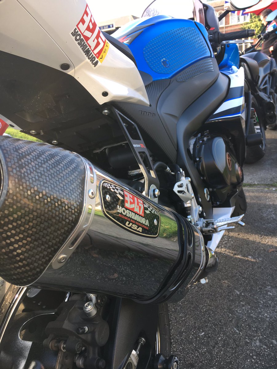 fman256's tweet image. Chilly ride out to Derbys to Newark @DsSchofield @kirtus87 #motorcycle #suzuki #ducati #bmw