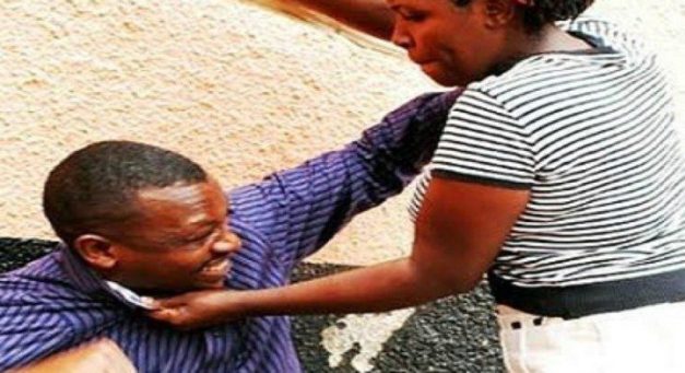 Newspotng's tweet photo. Police Officer Seeks Dissolution Of 3-Yr-Old Marriage Over Wife’s Infidelity - https://t.co/yZJoTWJCT3 https://t.co/3SzJXFP10i