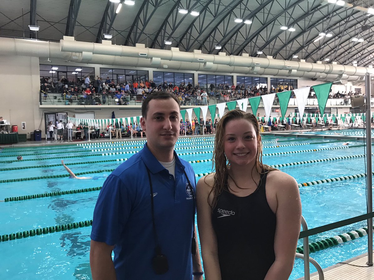 State swim is packed!!! Go #huskyswim