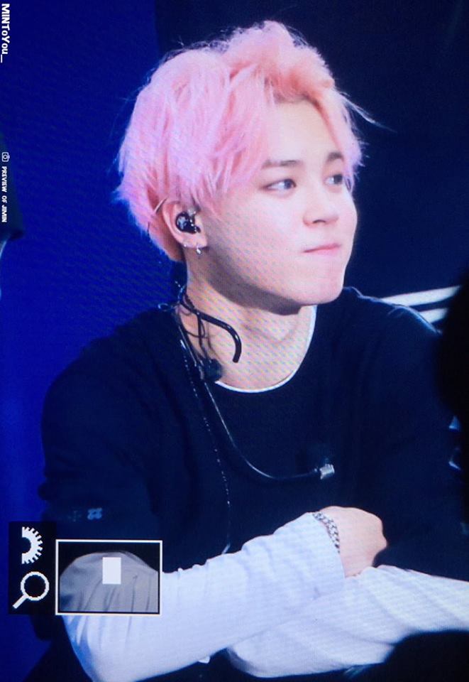 Jiminiecath's tweet photo. _pinkJimin😍 https://t.co/L44mGvUdyO
